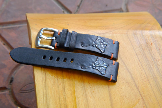 BESPOKE GENUINE STINGRAY ARTWORK HAND CARVED VEG TANNED COW LEATHER WATCH STRAP HDLE16