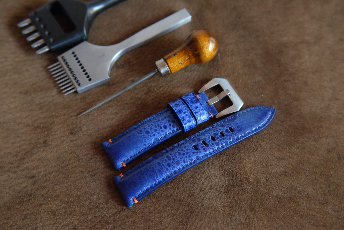 BESPOKE GENUINE BLUE TOAD LEATHER WATCH STRAP HDLE45