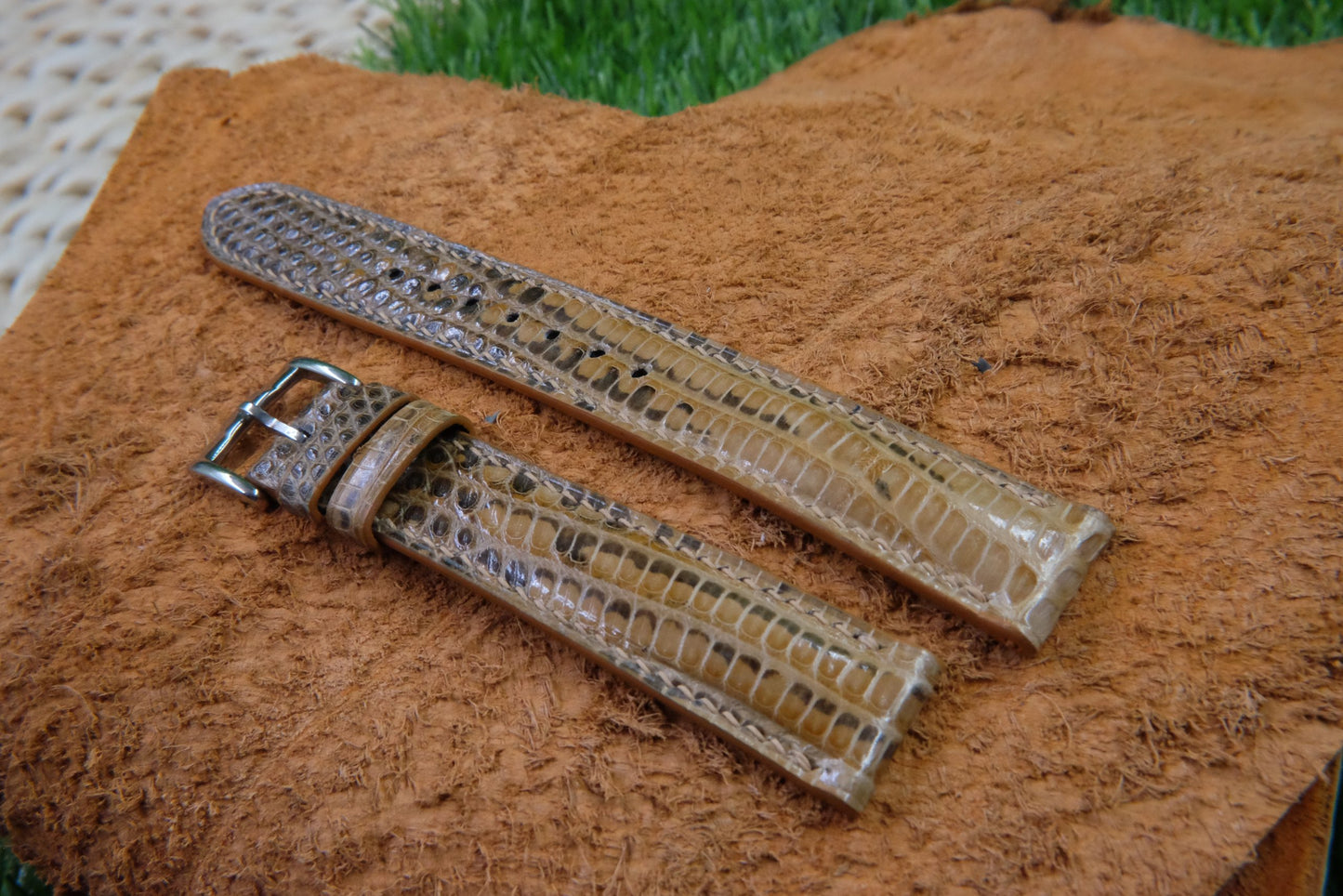 BESPOKE BROWN GENUINE LIZARD LEATHER WATCH STRAP HDLZ15