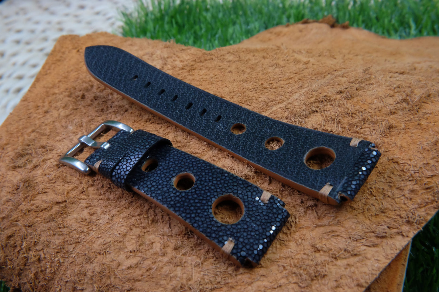 BESPOKE GENUINE WITHOUT PEARL BLACK STINGRAY LEATHER WATCH STRAP HDST63