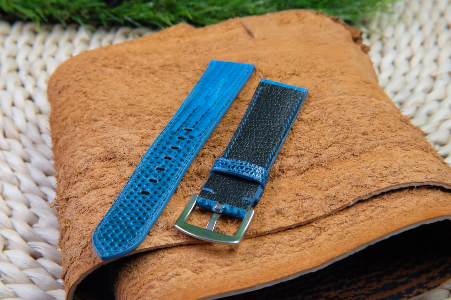 BESPOKE BLUE GENUINE LIZARD LEATHER WATCH STRAP HDLZ14