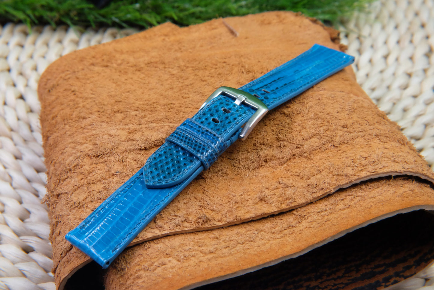 BESPOKE BLUE GENUINE LIZARD LEATHER WATCH STRAP HDLZ14