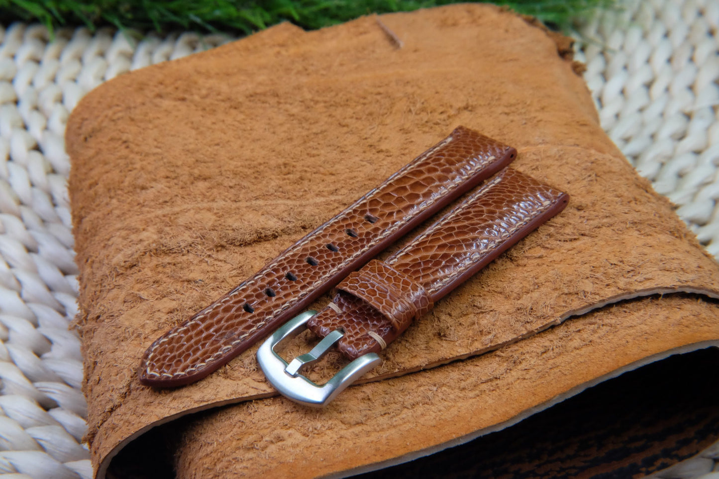 BESPOKE BROWN OSTRICH LEG SKIN LEATHER WATCH STRAP WITH SMALL ROUND SCALES HDOST21