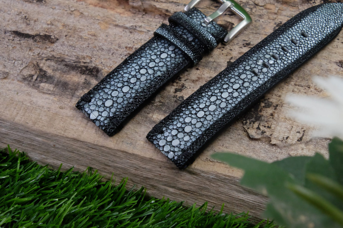 BESPOKE GENUINE ROW STONE BLACK STINGRAY LEATHER WATCH STRAP HDST51