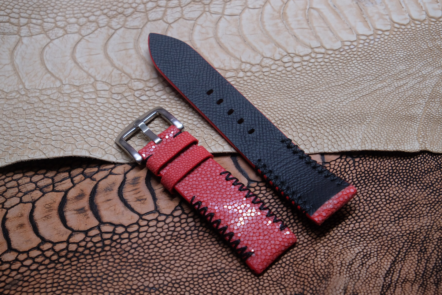 Red no pearl stingray leather watch strap HDST78