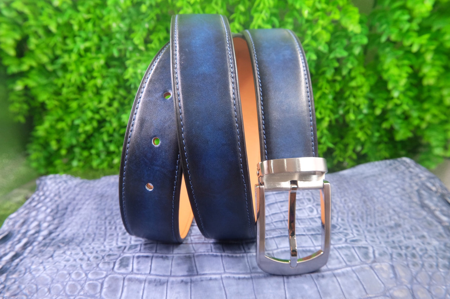 Blue hand dyed patina veg tanned cow leather belt HDBE09