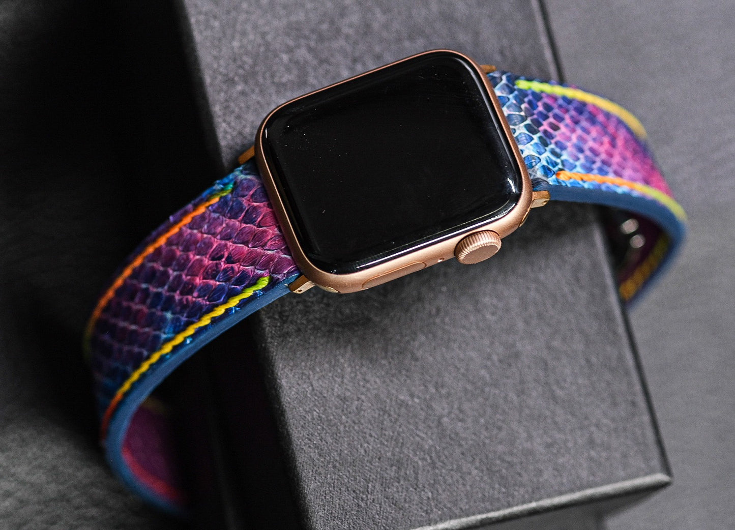 BESPOKE GENUINE GALAXY PYTHON APPLE LEATHER STRAP HDAW04