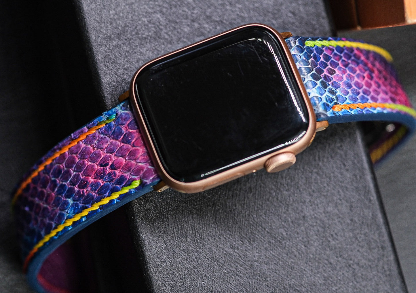 BESPOKE GENUINE GALAXY PYTHON APPLE LEATHER STRAP HDAW04