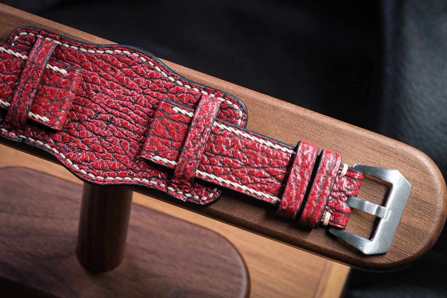 BESPOKE GENUINE RED SHARK BUND LEATHER WATCH STRAP BAND FOR PANERAI HDPAM36