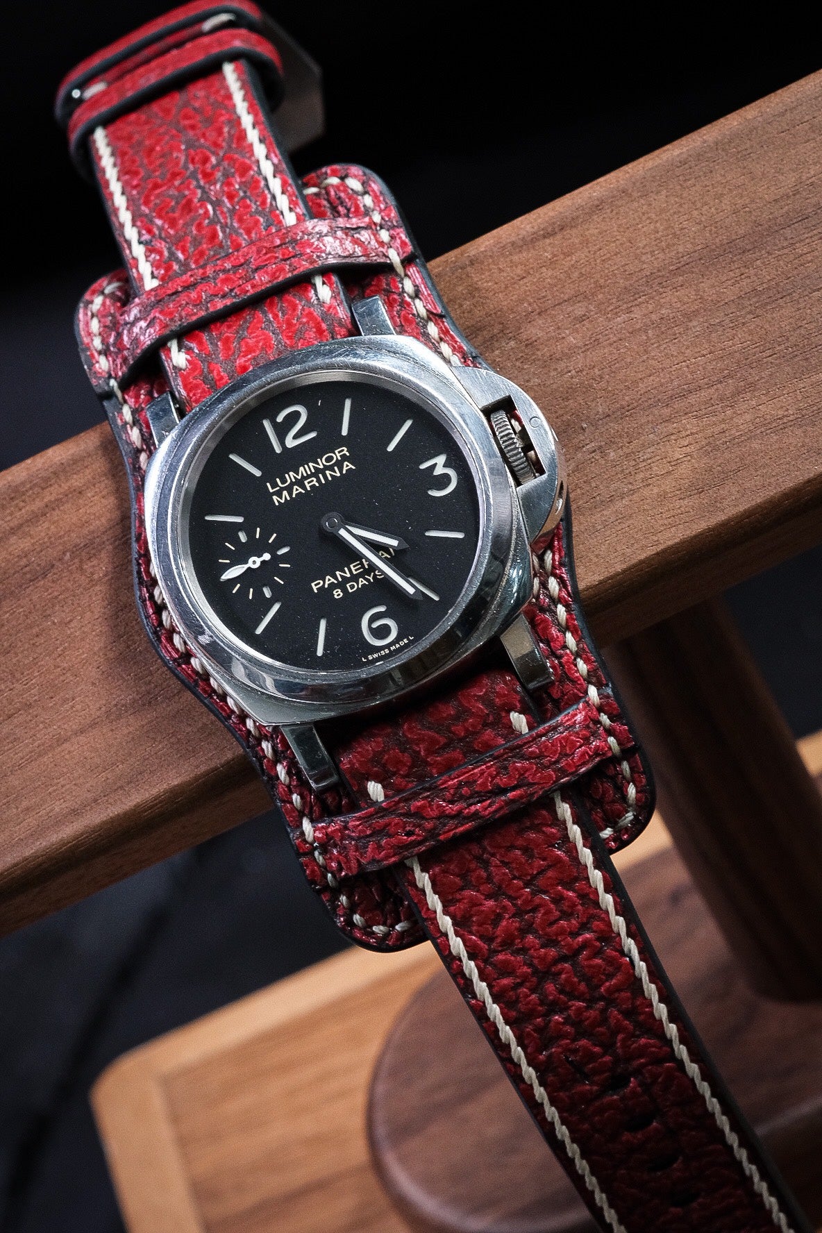 BESPOKE GENUINE RED SHARK BUND LEATHER WATCH STRAP BAND FOR PANERAI HDPAM36