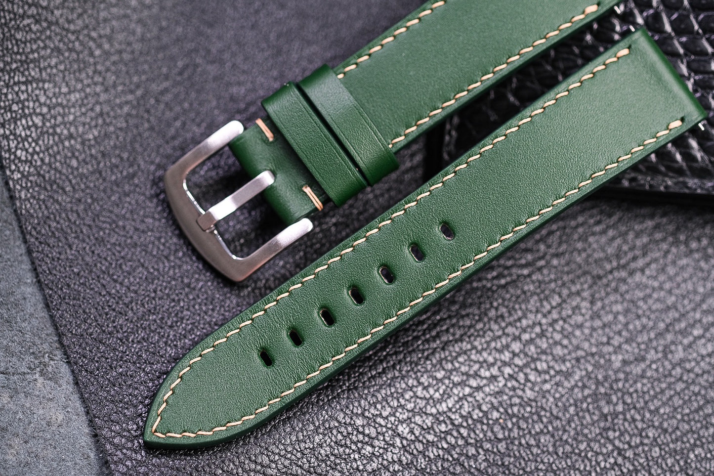 Custom Veg Tanned Buttero skin leather strap HDCA41