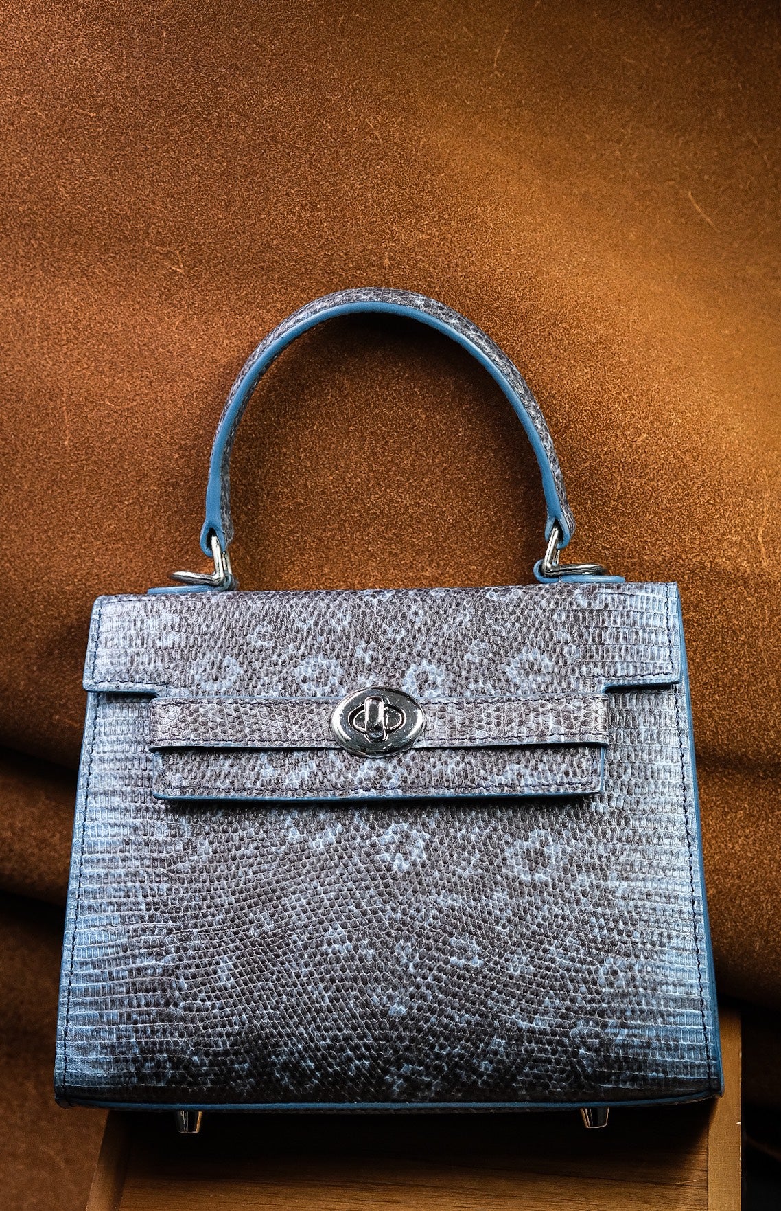 Blue Lizard-embossed leather handbag size 20cm HDHBCR11