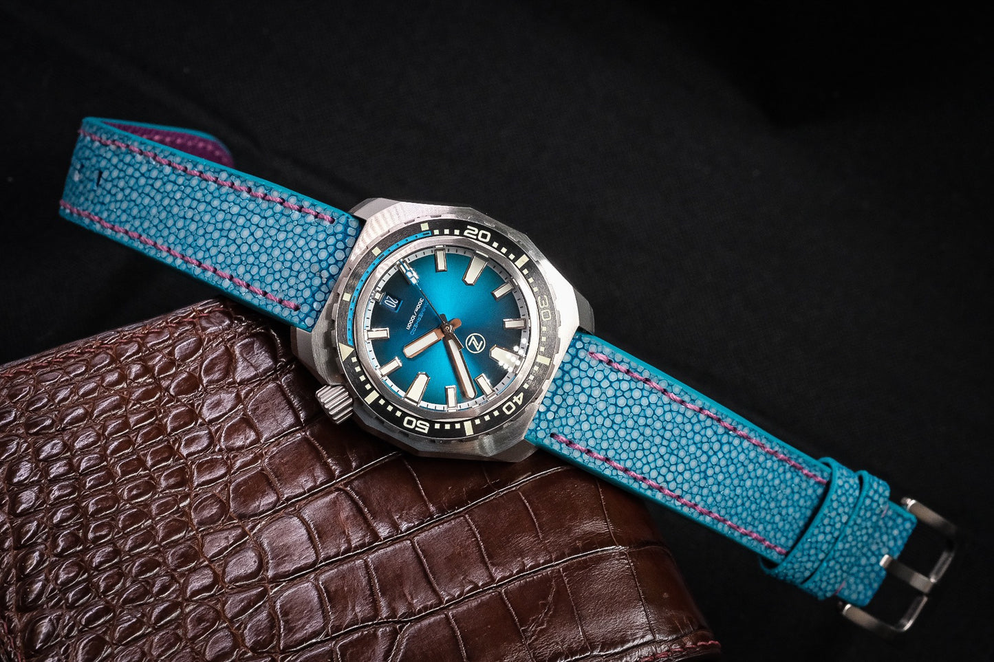 BLUE NO PEARL LEATHER WATCH STRAP