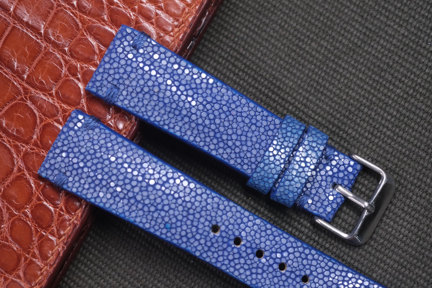 BLUE STINGRAY LEATHER WATCH STRAP RD17