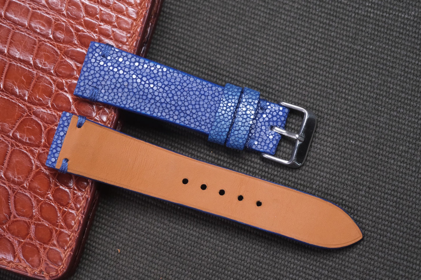 BLUE STINGRAY LEATHER WATCH STRAP RD17