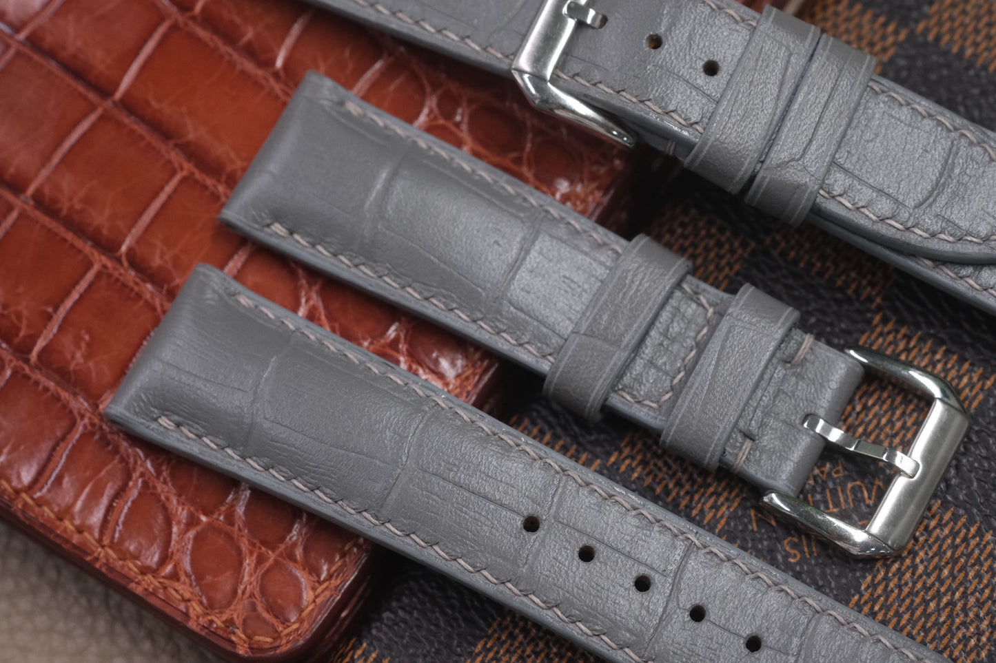 GREY CROCODILE LEATHER WATCH STRAP RD52