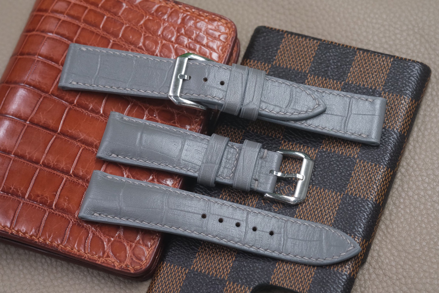 GREY CROCODILE LEATHER WATCH STRAP RD52