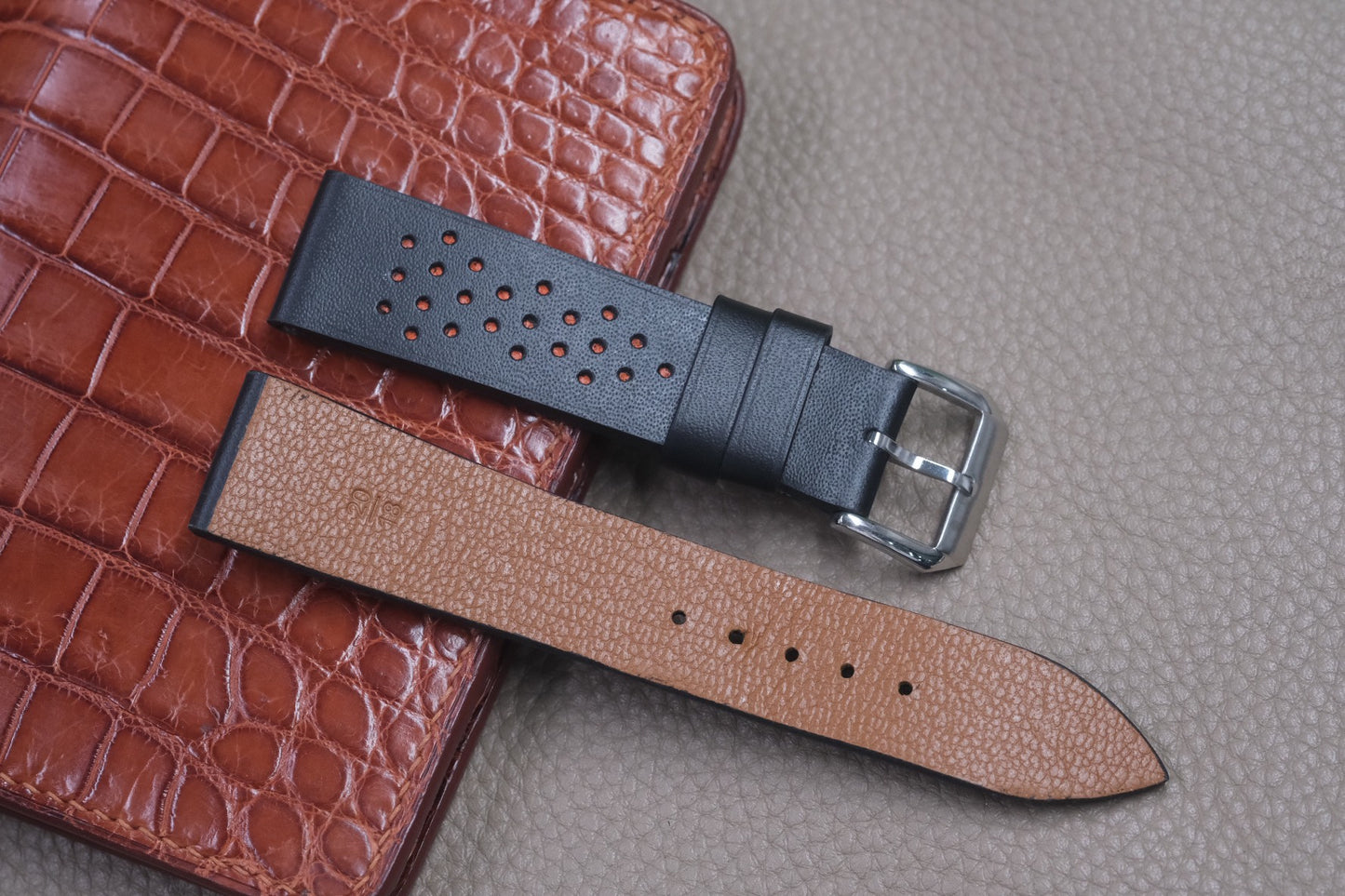 BLACK COW LEATHER WATCH STRAP RD55