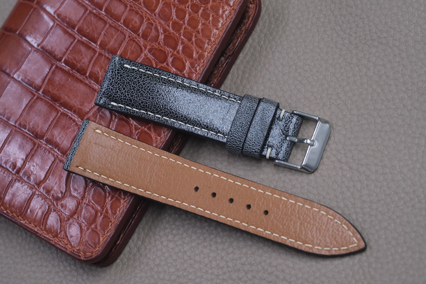 GREY DISTRESSED COW LEATHER WATCH STRAP RD57