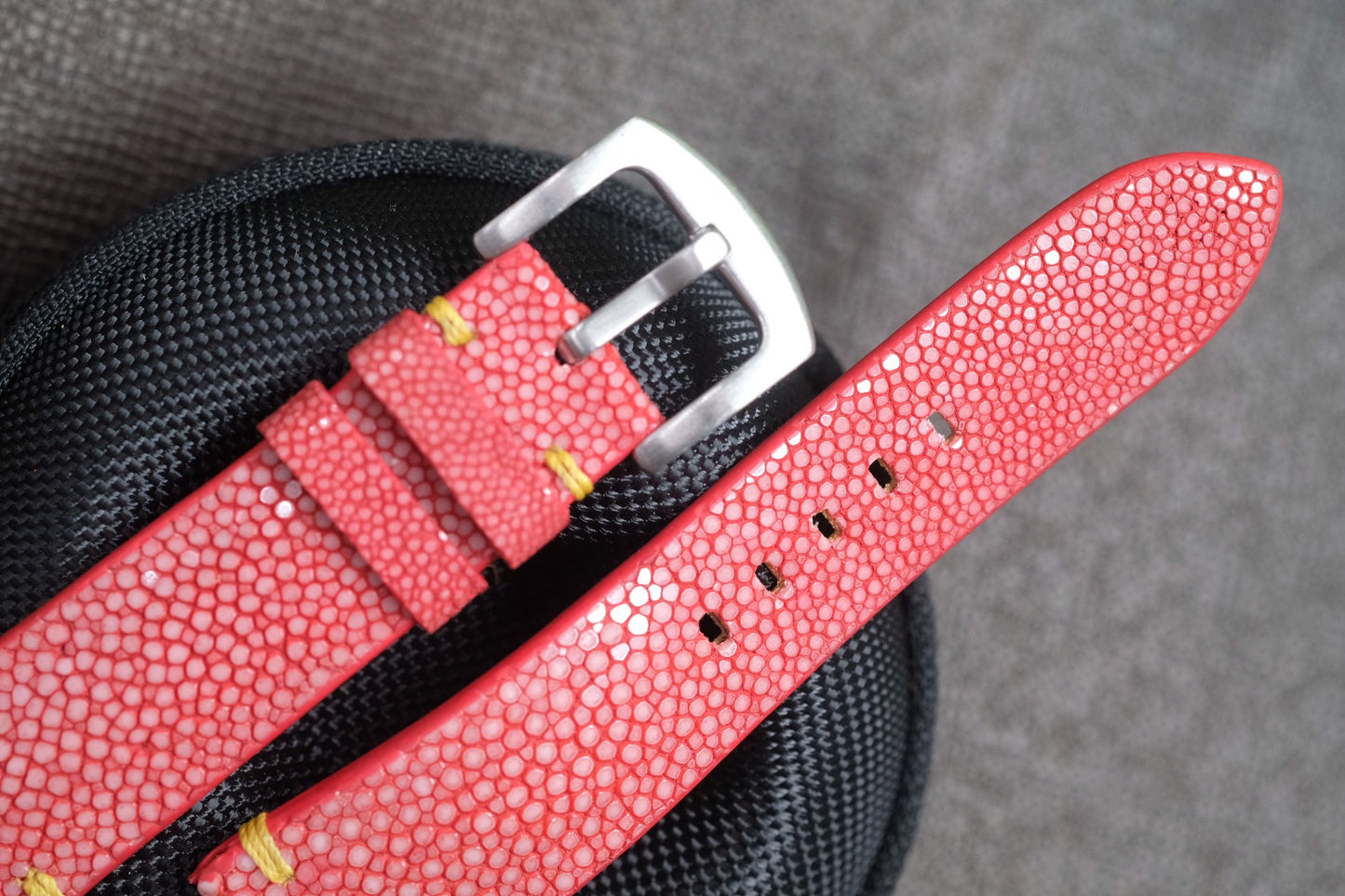 RED STINGRAY LEATHER WATCH STRAP RD134