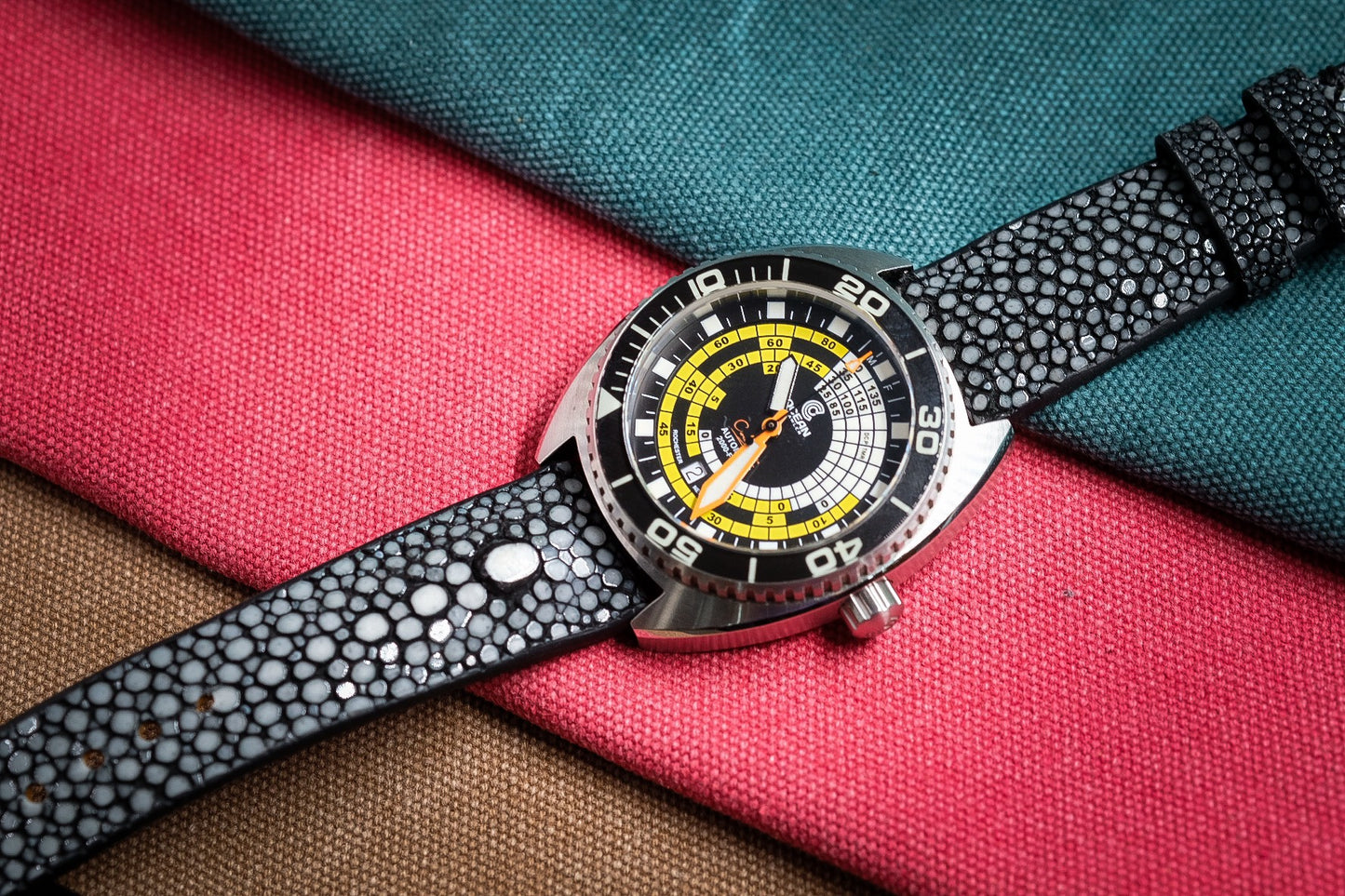 Black double pearl stingray strap