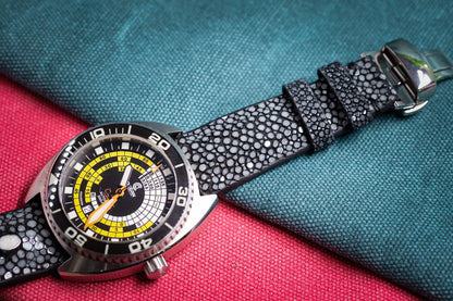 Black double pearl stingray strap